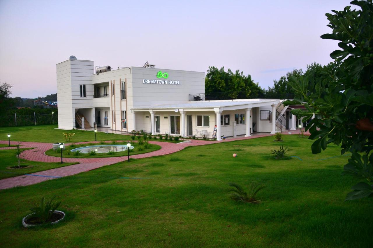 Dream Town Hotel&Restaurant Kemer Buitenkant foto