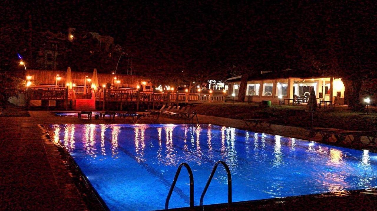 Dream Town Hotel&Restaurant Kemer Buitenkant foto