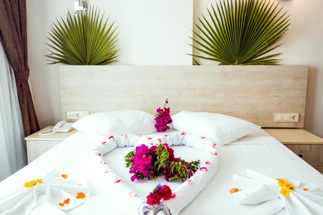 Dream Town Hotel&Restaurant Kemer Buitenkant foto